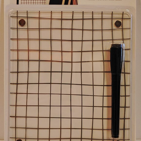 Paper Riot Co - Acrylic Magnetic Dry Eraseboard - 8.5" x 7" - Comes w/Marker - Picture 2 of 3